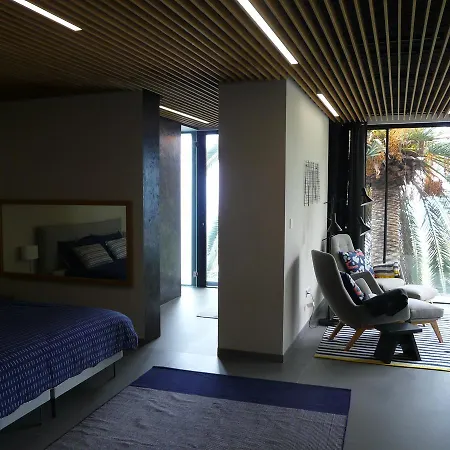 Luxury Smart Los Angeles Villa Sauzal